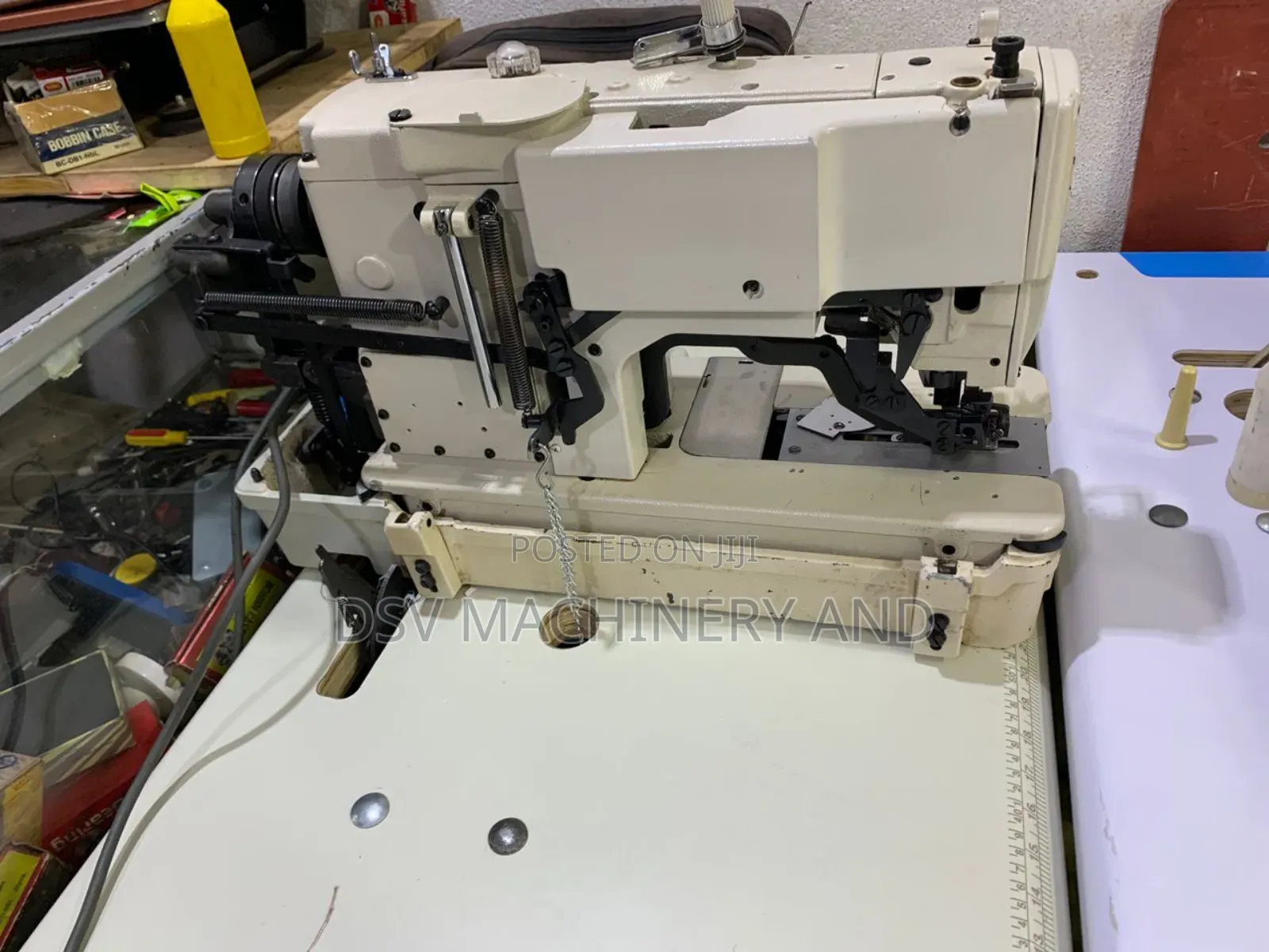 Button Holler Sewing Machine/Holes for Button Making Machine