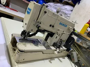 Maqi Button Holler Machine/Sewing Machine for Holes Making