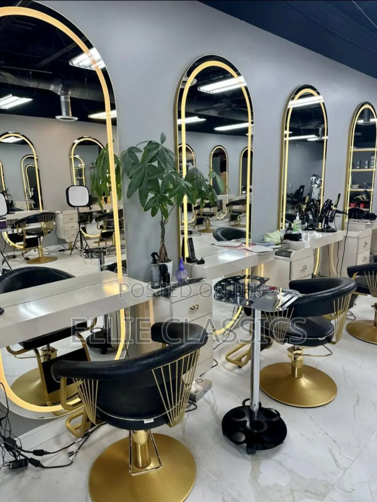 Vip Saloon Mirrors