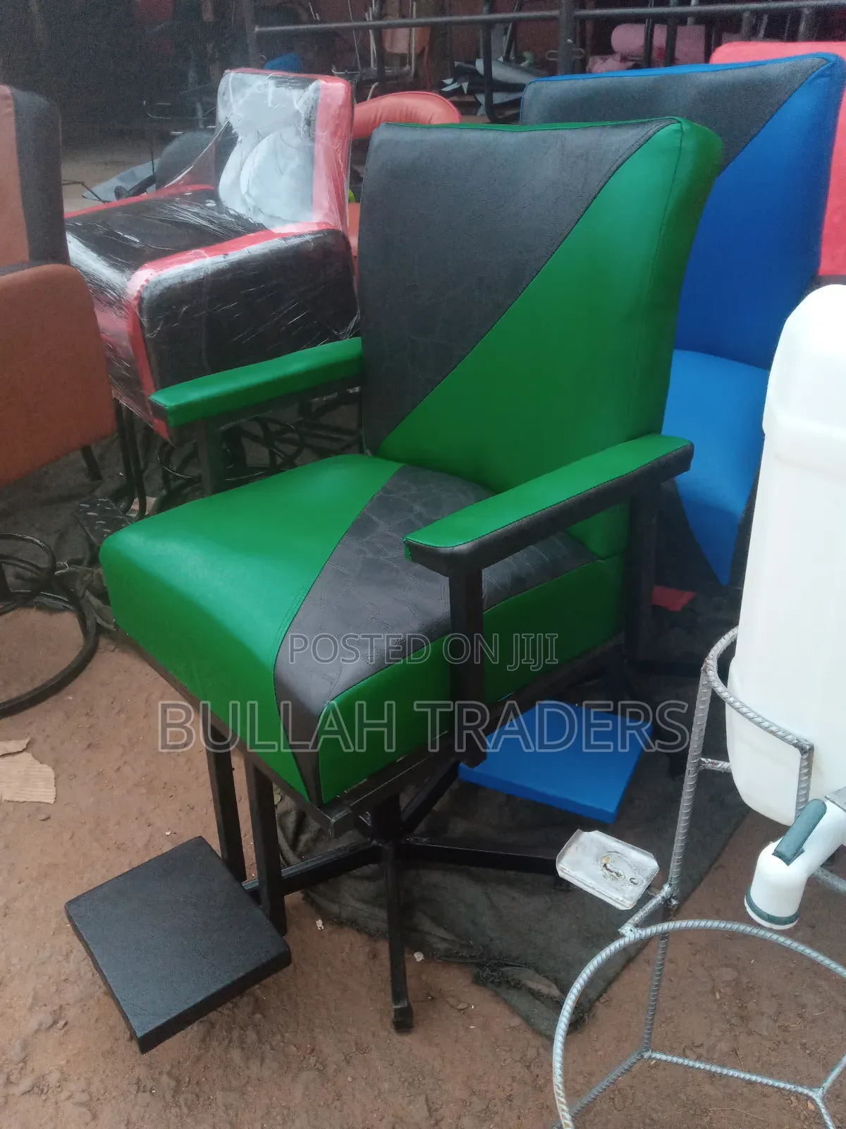 Saloon Chairs Barbers Chairs