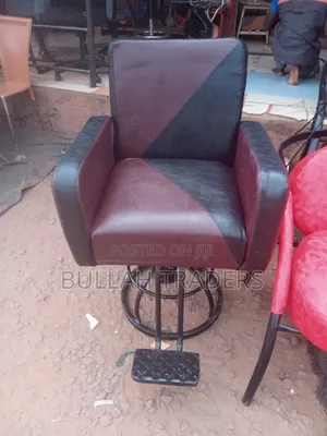 Barbers Saloon Chair Super Classy