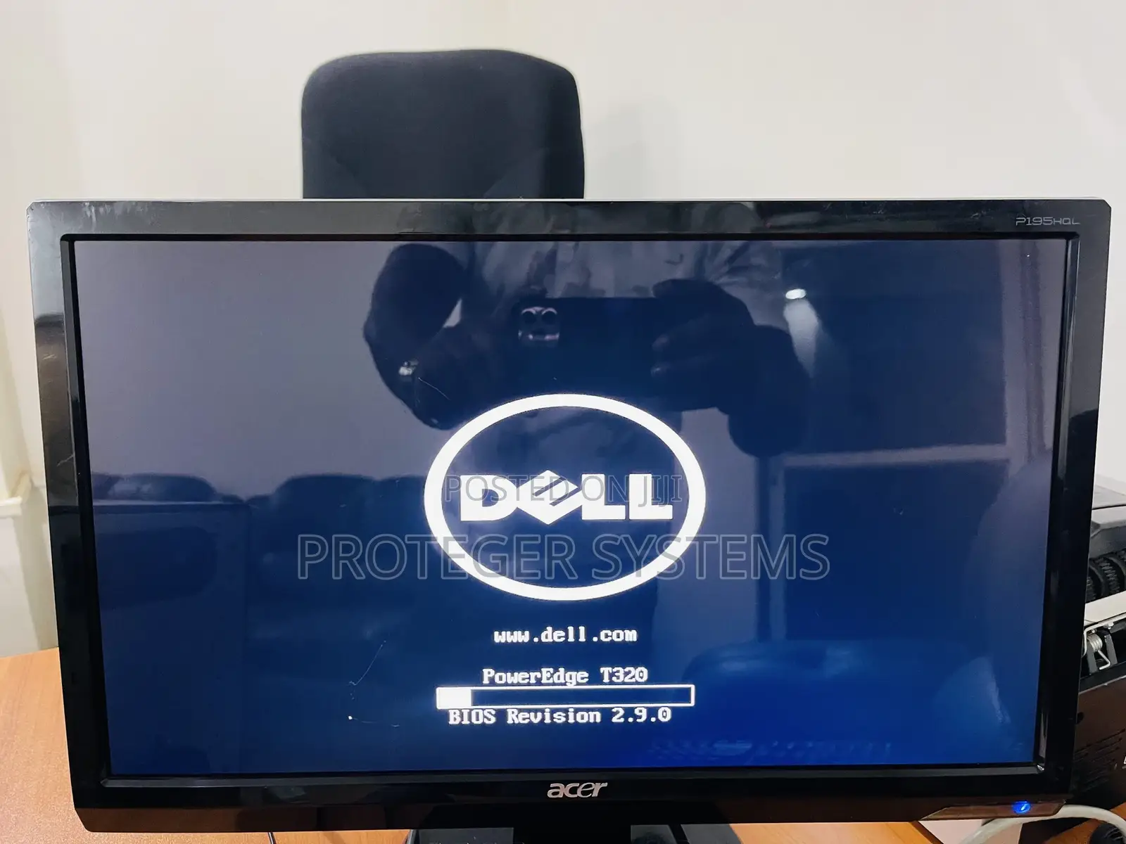Server Dell PowerEdge T330 32GB Intel Xeon HDD+SSD 1.5T