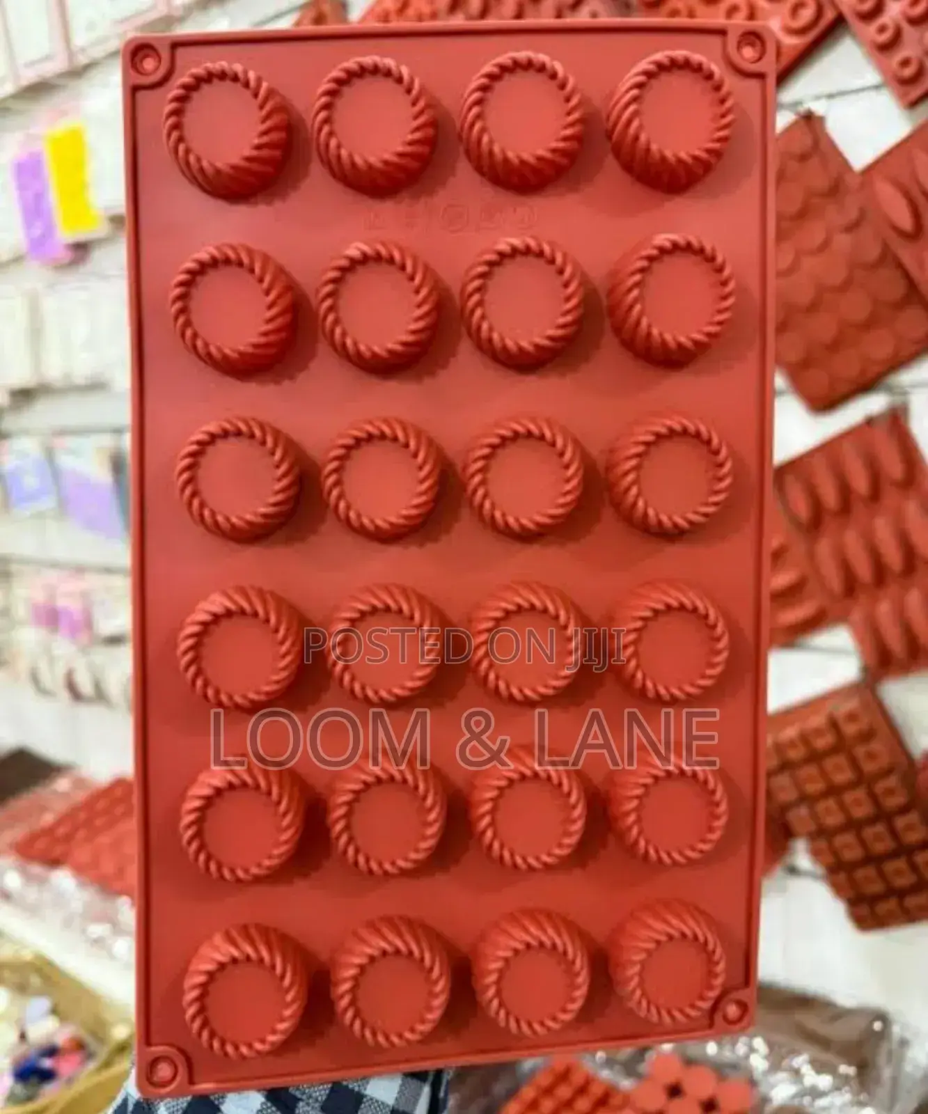 Silicone Round Swirl Tray Chocolate Fondant Mould