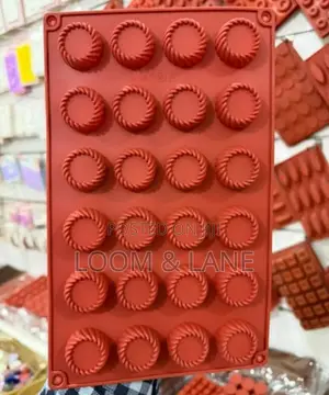 Silicone Round Swirl Tray Chocolate Fondant Mould