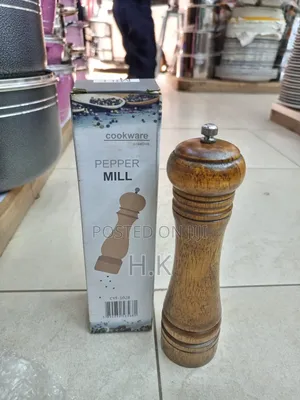 Wood Pepper Grinder Set