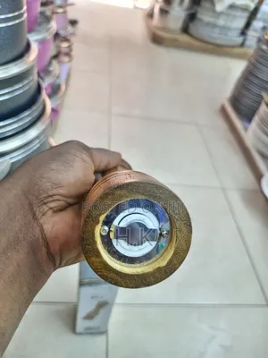 Wood Pepper Grinder Set