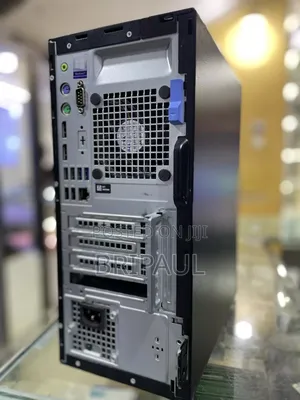 Desktop Computer Dell OptiPlex 7070 8GB Intel Core I5 HDD 500GB