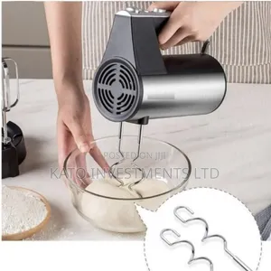 Electric Hand Mixer With 3 Mixing Heads
