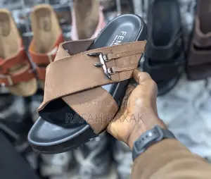 Original Men’S Brown Fendi Cross Sandals