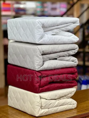 Elegant 5*6 Quilted Waterproof Matress Protector -multicolor