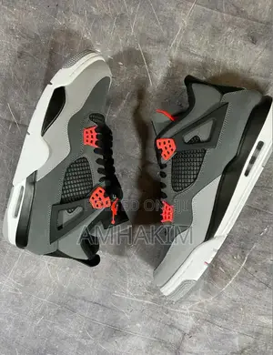 Classic Nike Air Jordan 4 Sneakers Infrared in Stock