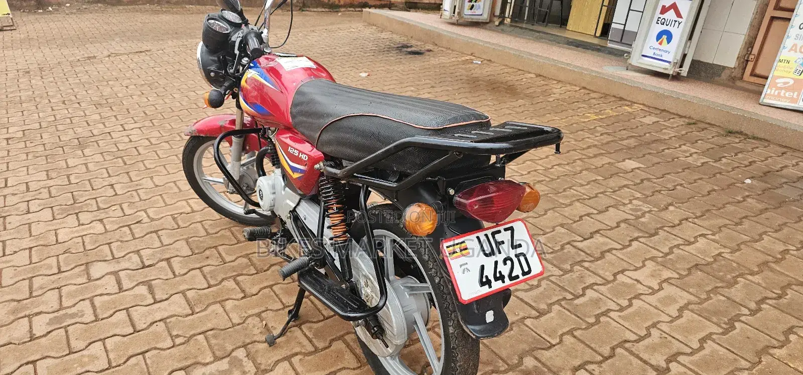Bajaj Boxer 125 2024 Red
