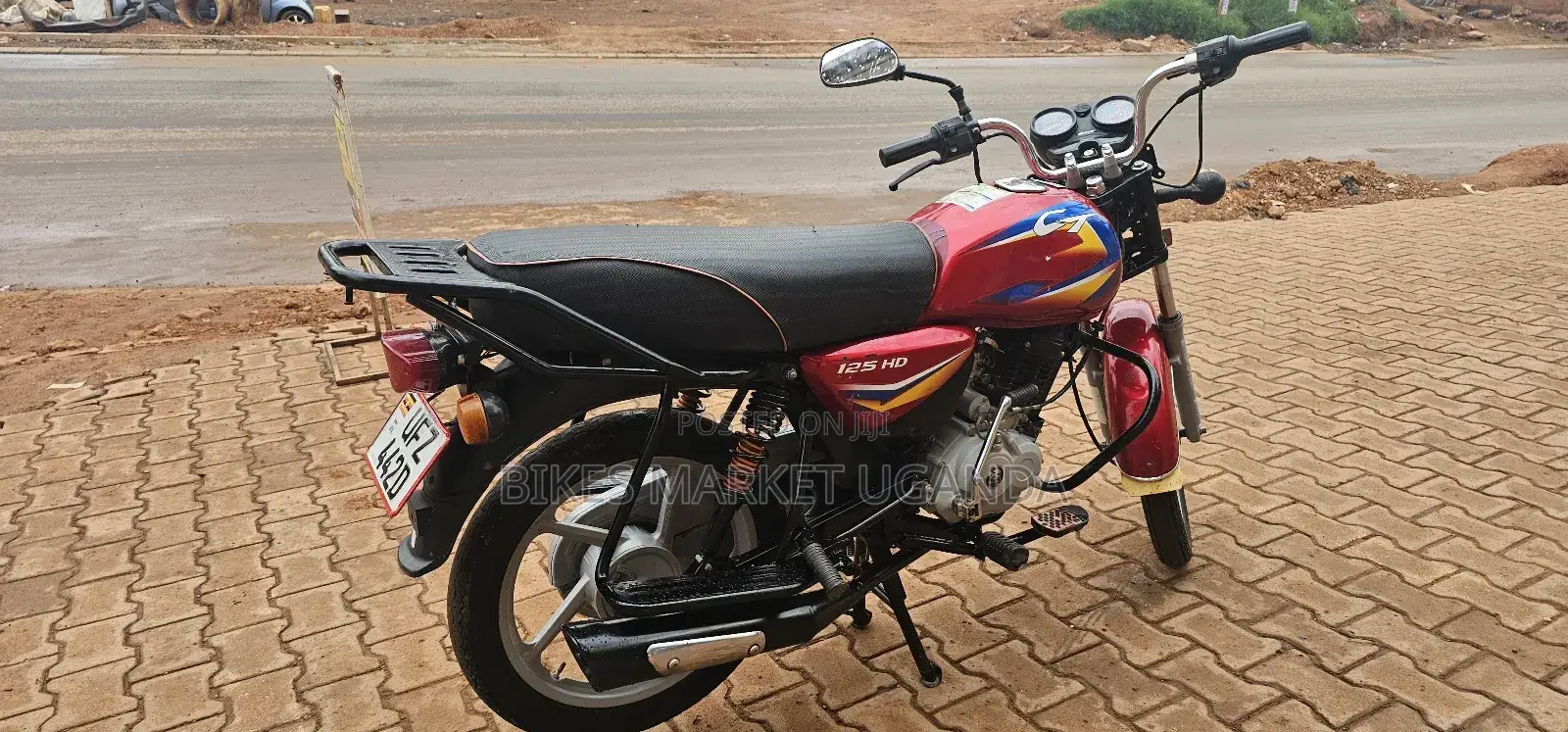 Bajaj Boxer 125 2024 Red