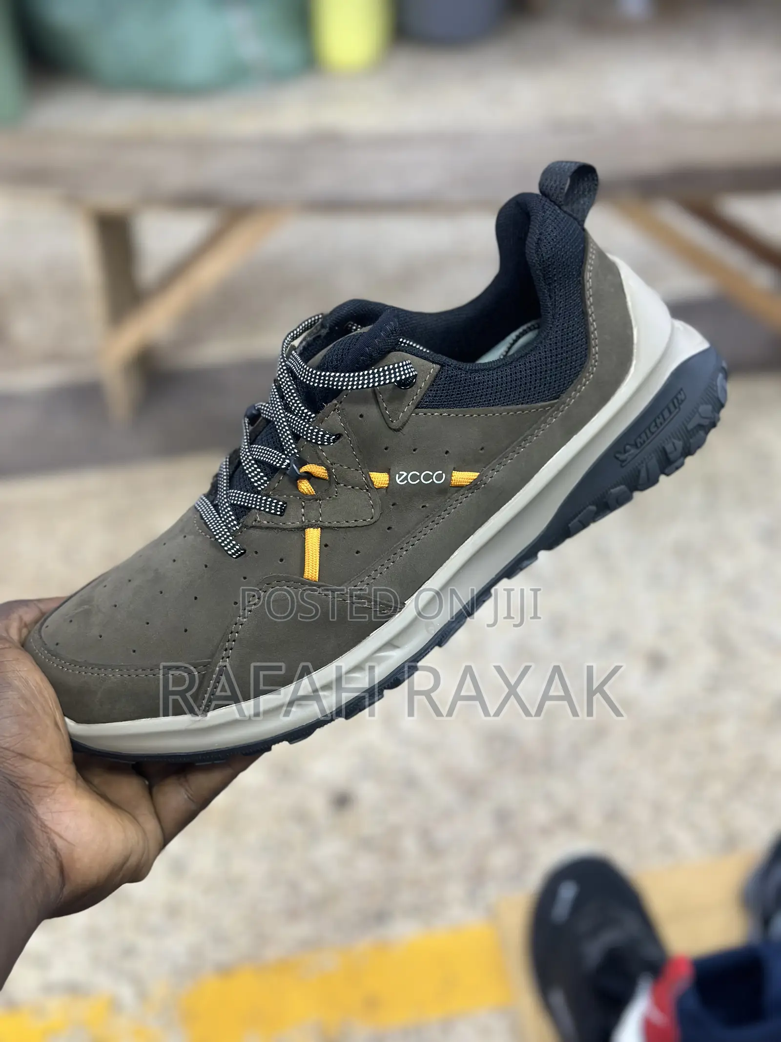 Original Men’S Ecco Ultra Waterproof Leather Sneakers