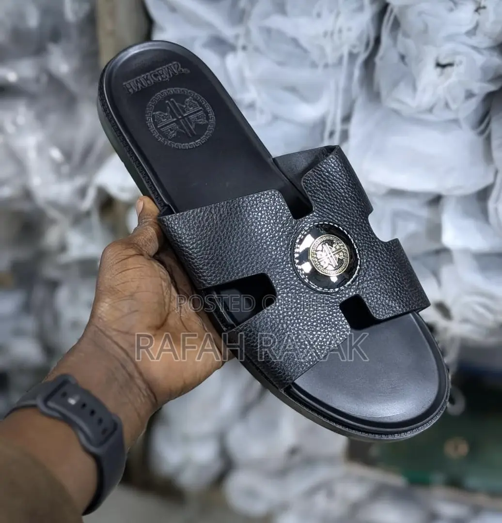Men’S Classic Hermes Leather Push In Sandals
