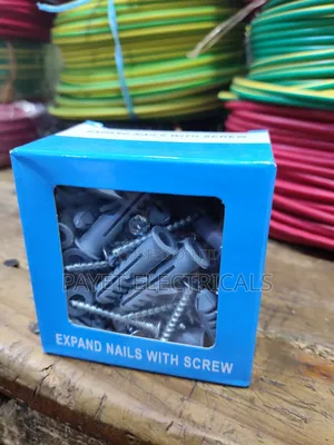 8 Mm Screws With Wall Plugs