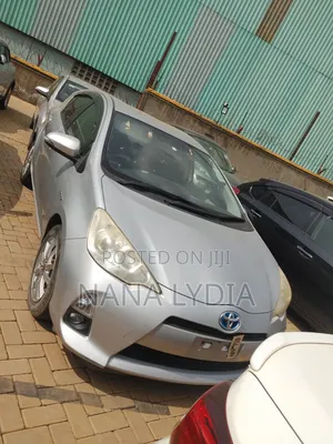 Toyota Aqua 2013 Silver