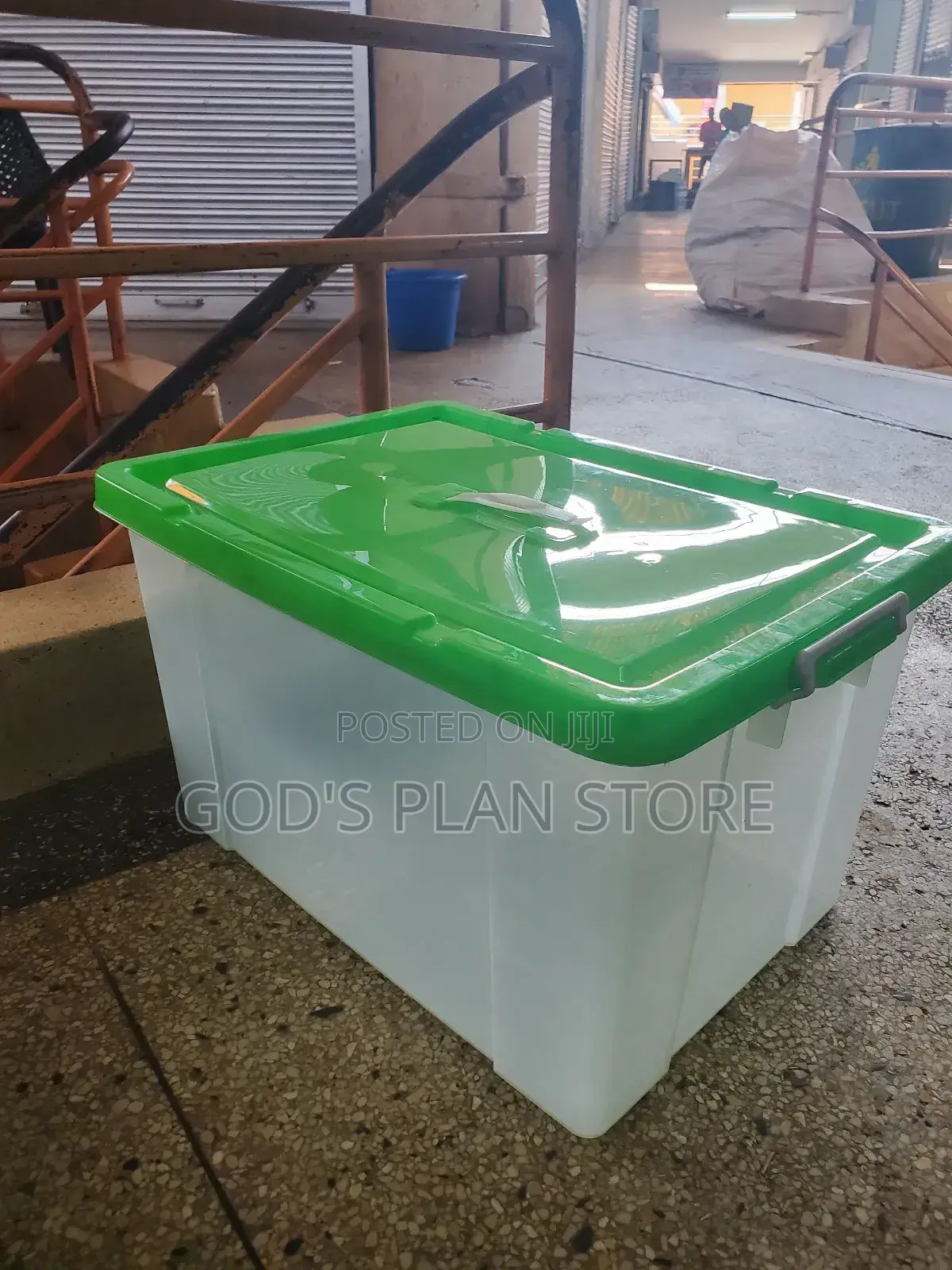 Plastic Storage Boxes (100litres)Bg