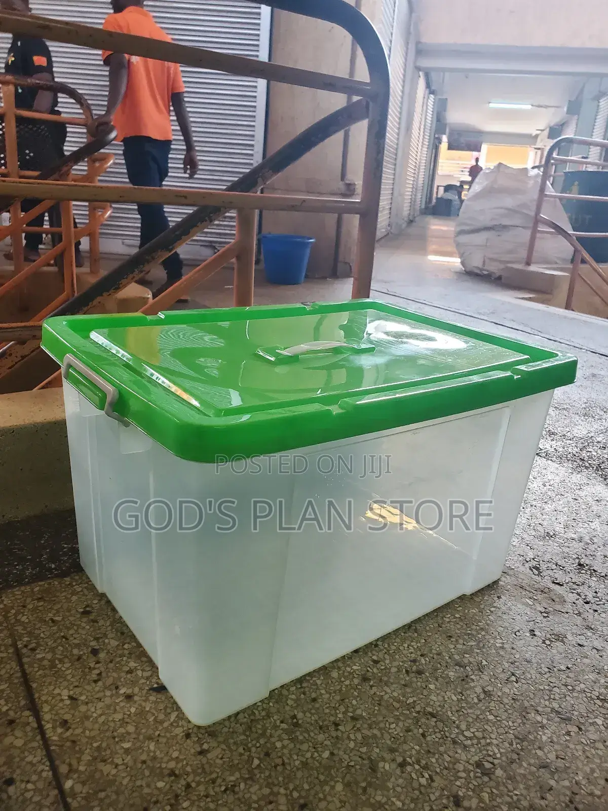 Plastic Storage Boxes (100litres)Bg