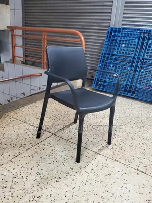 Black Solid Resin Plastic Chairs for Dining