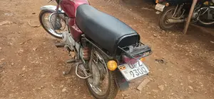 Bajaj Boxer 2025 Red