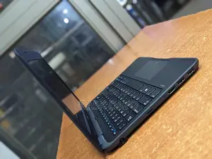 Laptop Dell Latitude 3180 4GB Intel Celeron SSD 128GB