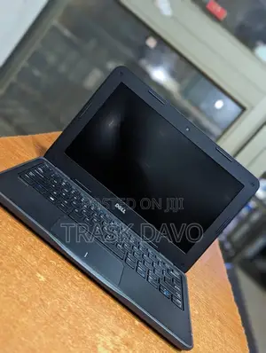 Laptop Dell Latitude 3180 4GB Intel Celeron SSD 128GB