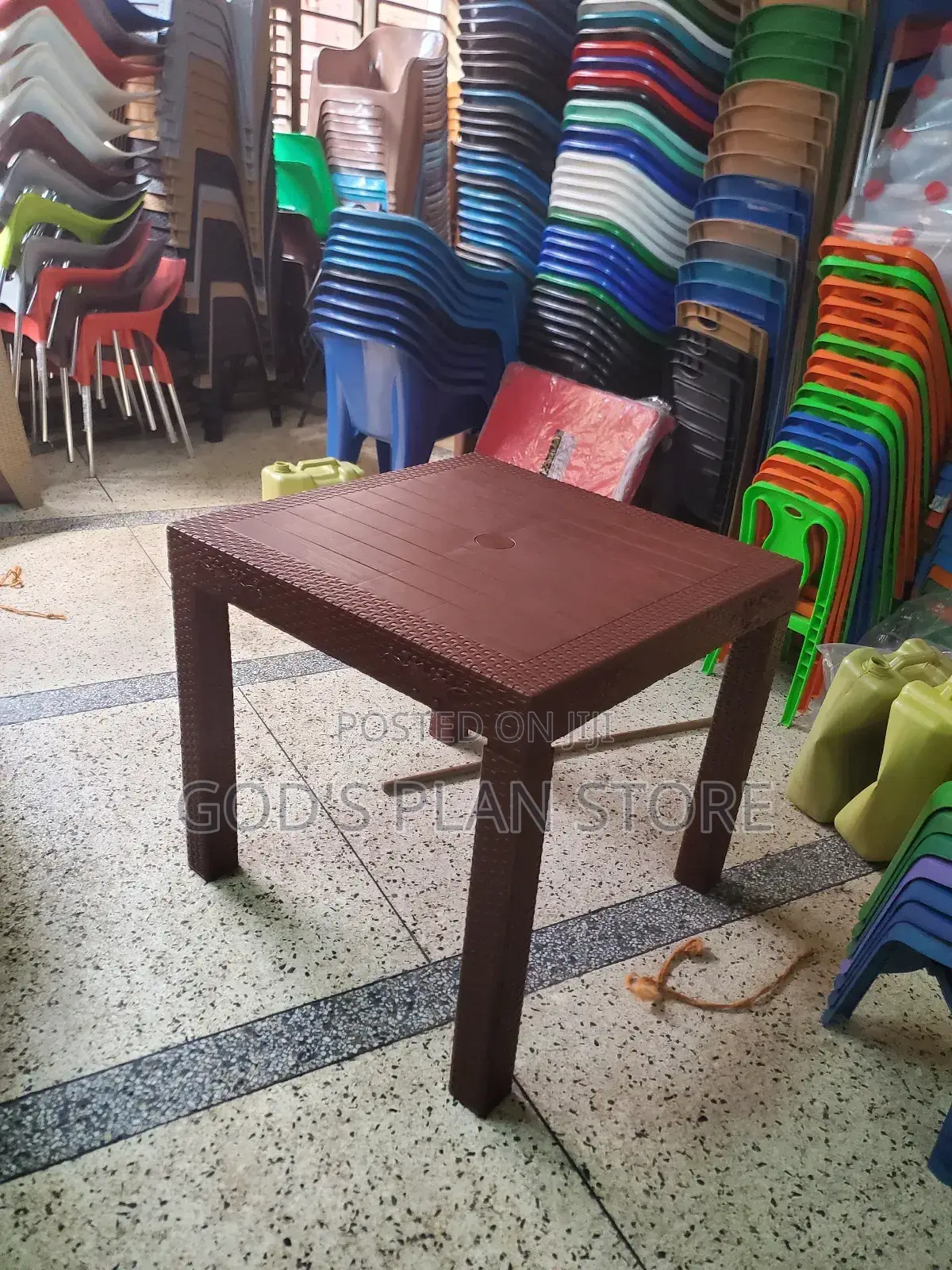 Restaurant and Bar Plastic Table (Coffee Brown)