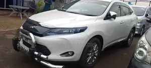 Toyota Harrier 2.0 2016 White