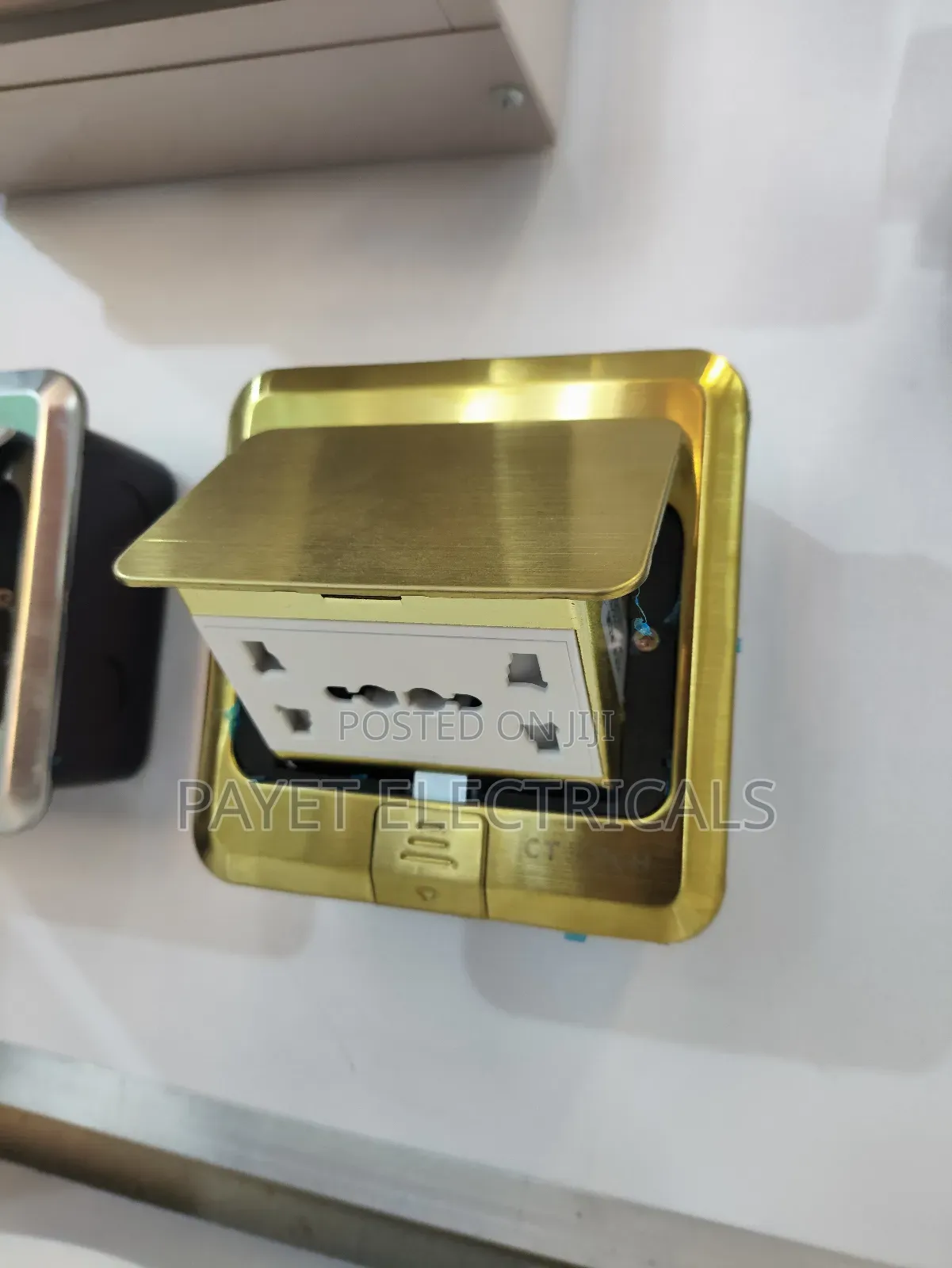 Goldish Floor Socket