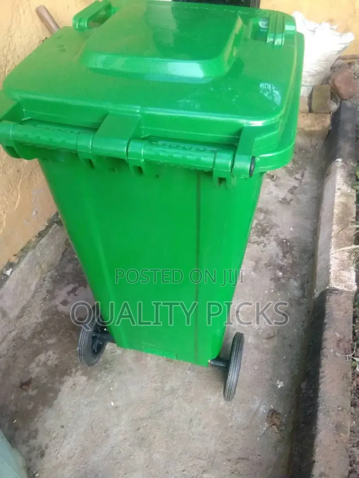 Outdoor 120l Household Waste Bin- Green