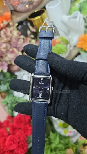 New Edition Sveston Women's Wrist Analog Time Piece