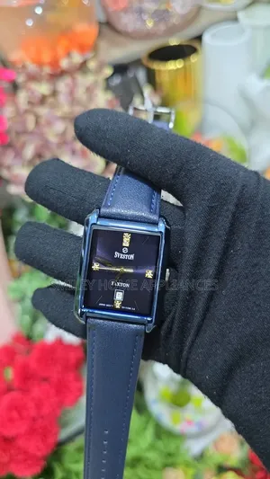 Beautiful Ladies Wrist Sveston Time Piece Gift Box