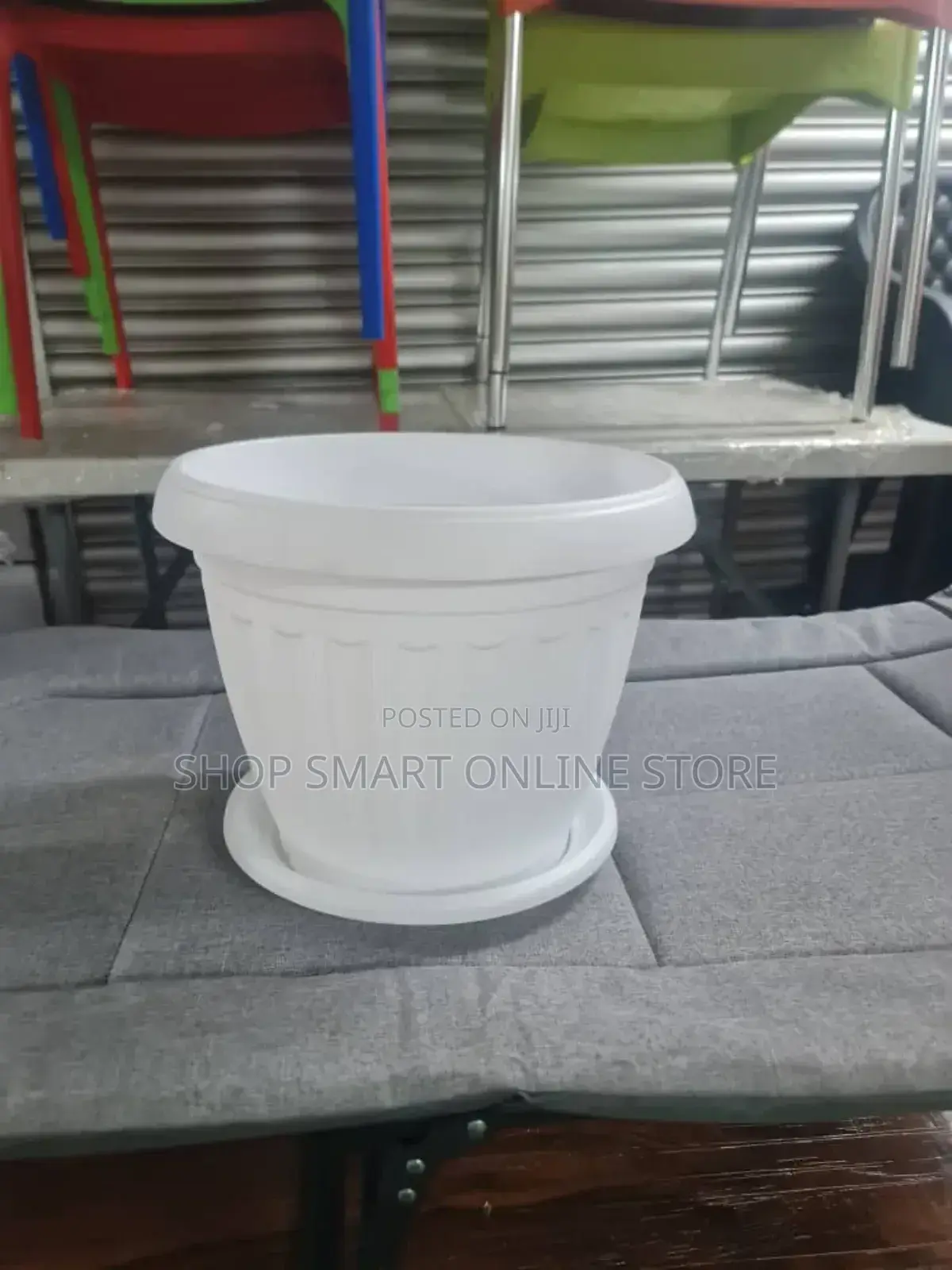 Large Plastic Flower Pots Brand New