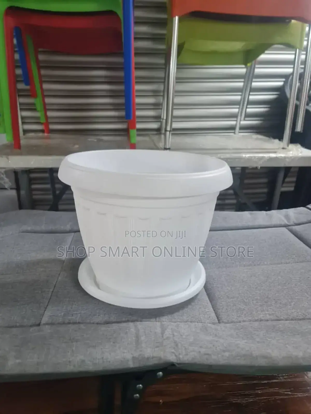 Large Plastic Flower Pots Brand New