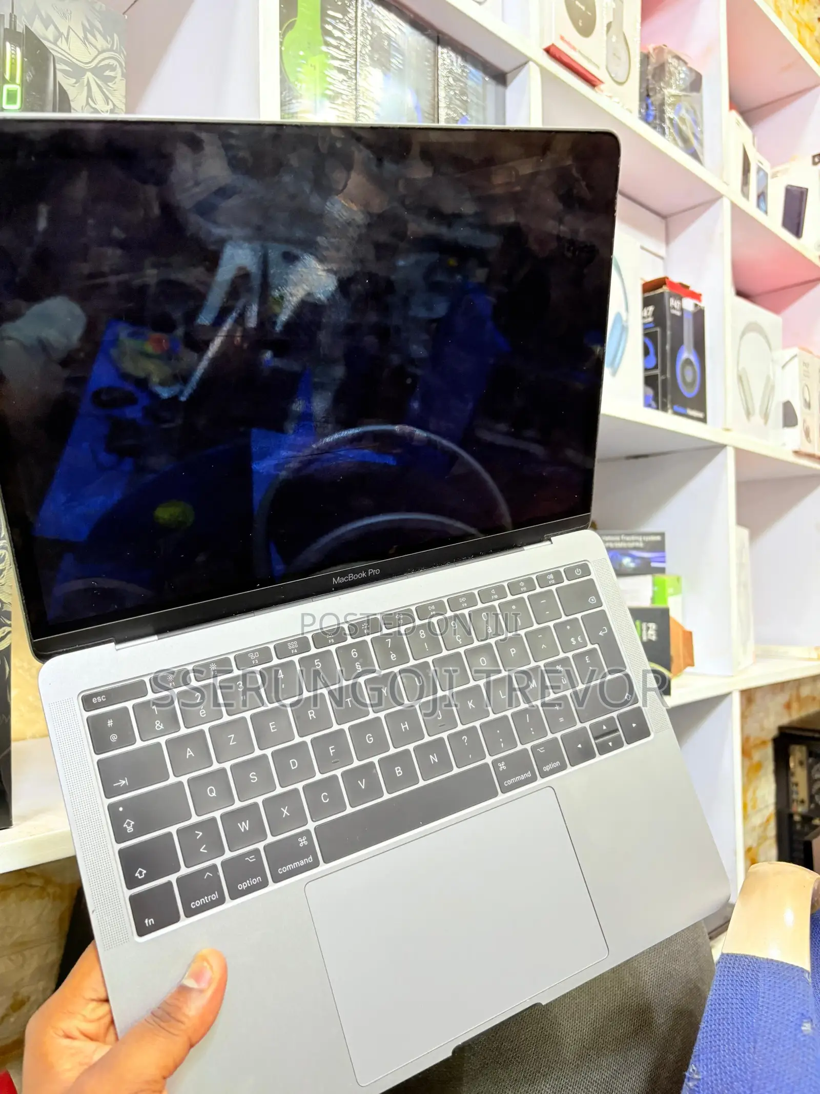 Laptop Apple MacBook 8GB Intel Core I5 SSHD+SSD 256GB