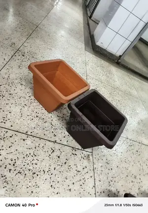 Class Flower Plastic Pots Flower Pots