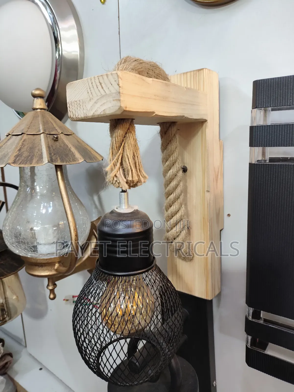 Wall Lamp Holder With Rope