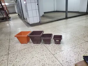 Xtra Plastic Flower Pots Flower Pots