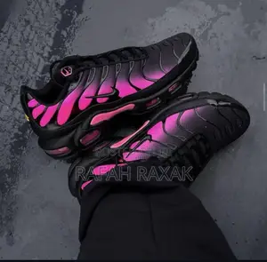 Original Black Pink Nike Tn Air Max Plus Sneakers