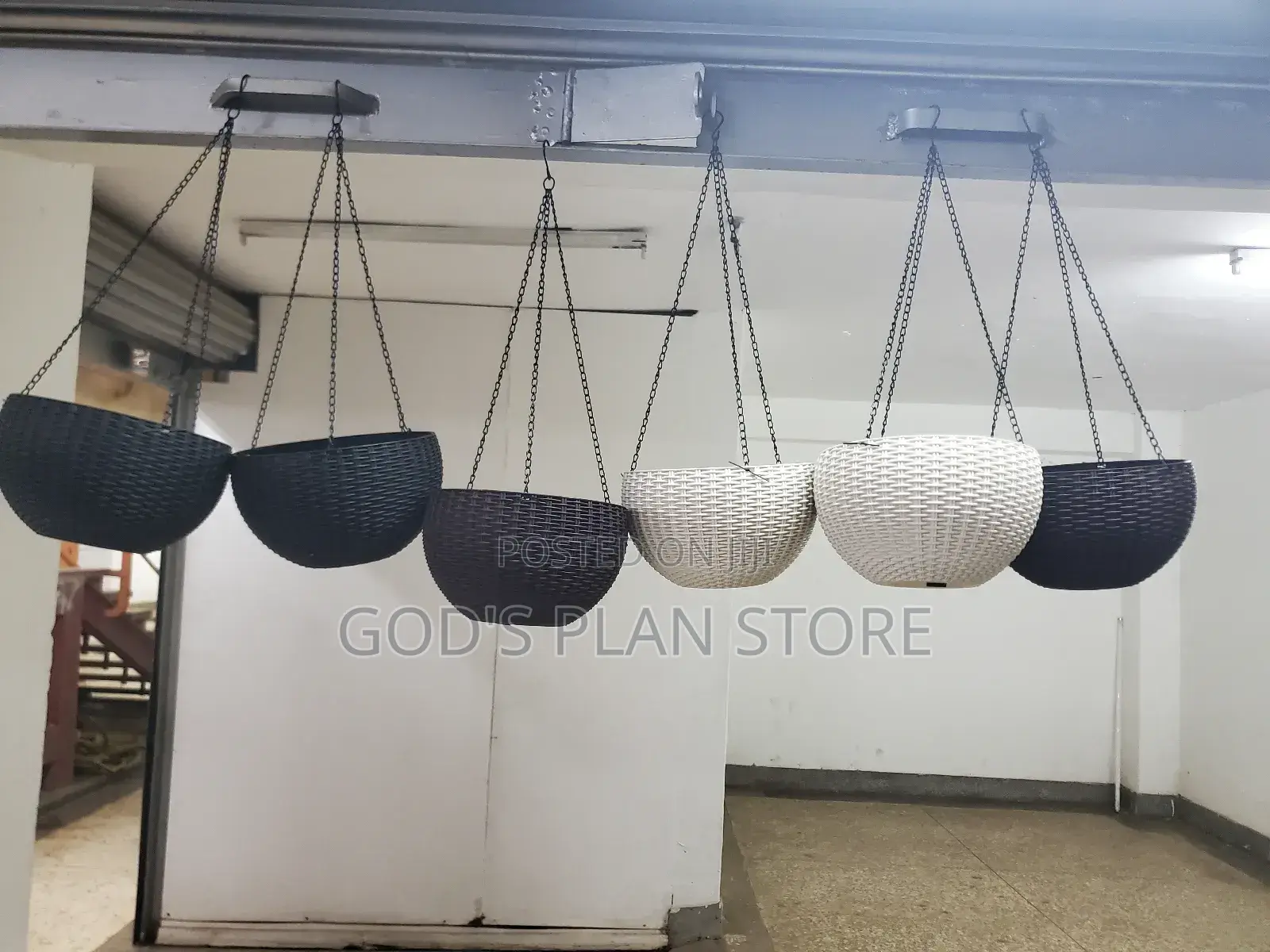Decorative Plastic Hanging Pots Hanging Flower Pots