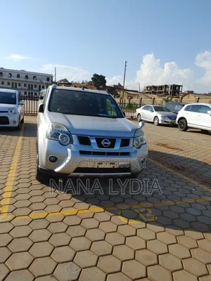 Nissan X-Trail 2012 Silver