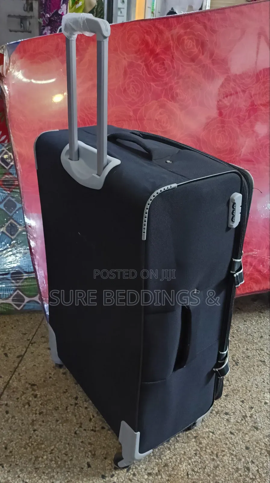 Dfavors Biggest Suitcase
