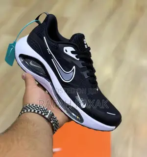 Original Nike Air Max Zoom Black/White Running Sneakers
