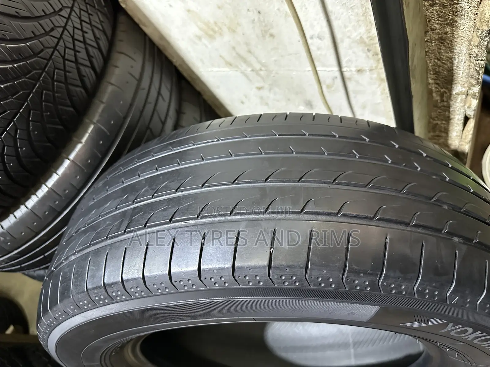 215/65r16 Yokohama Japan Tyre
