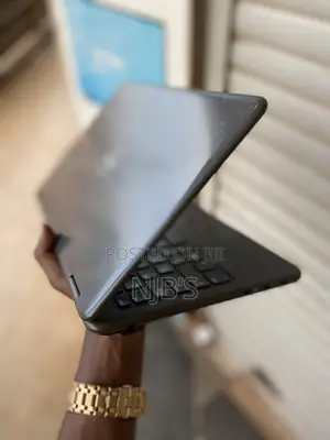 Laptop Dell Latitude 3189 4GB Intel Celeron SSD 128GB