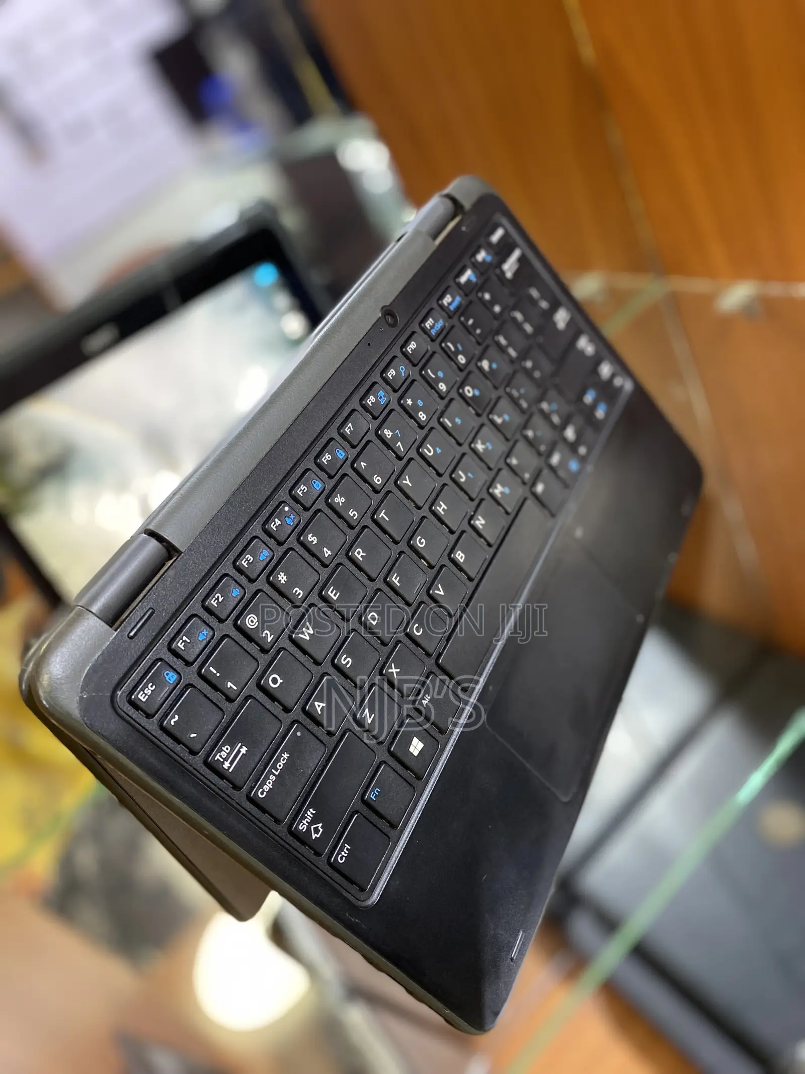 Laptop Dell Latitude 11 3190 4GB Intel Celeron SSD 128GB