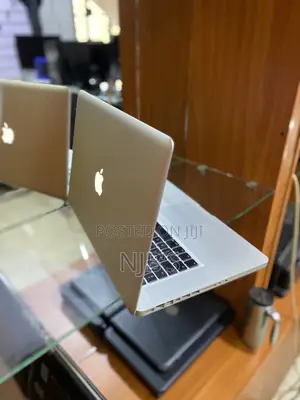 Laptop Apple MacBook Pro 2011 4GB Intel Core I5 HDD 250GB