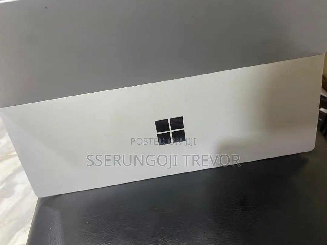 Laptop Microsoft Surface Pro 4 8GB Intel Core I5 SSHD+SSD 256GB