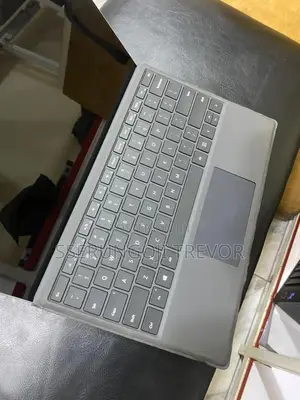 Laptop Microsoft Surface Pro 4 8GB Intel Core I5 SSHD+SSD 256GB
